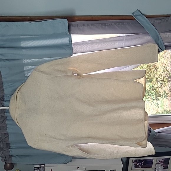 Jacket - Picture 4 of 4